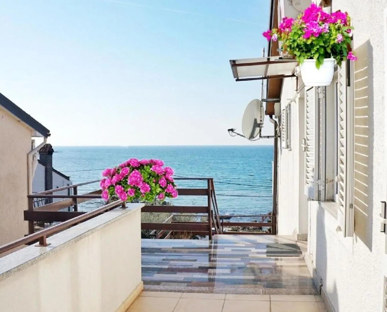 Apartment Mit Zwei Schlafzimmern Und Meerblick In Zambratija