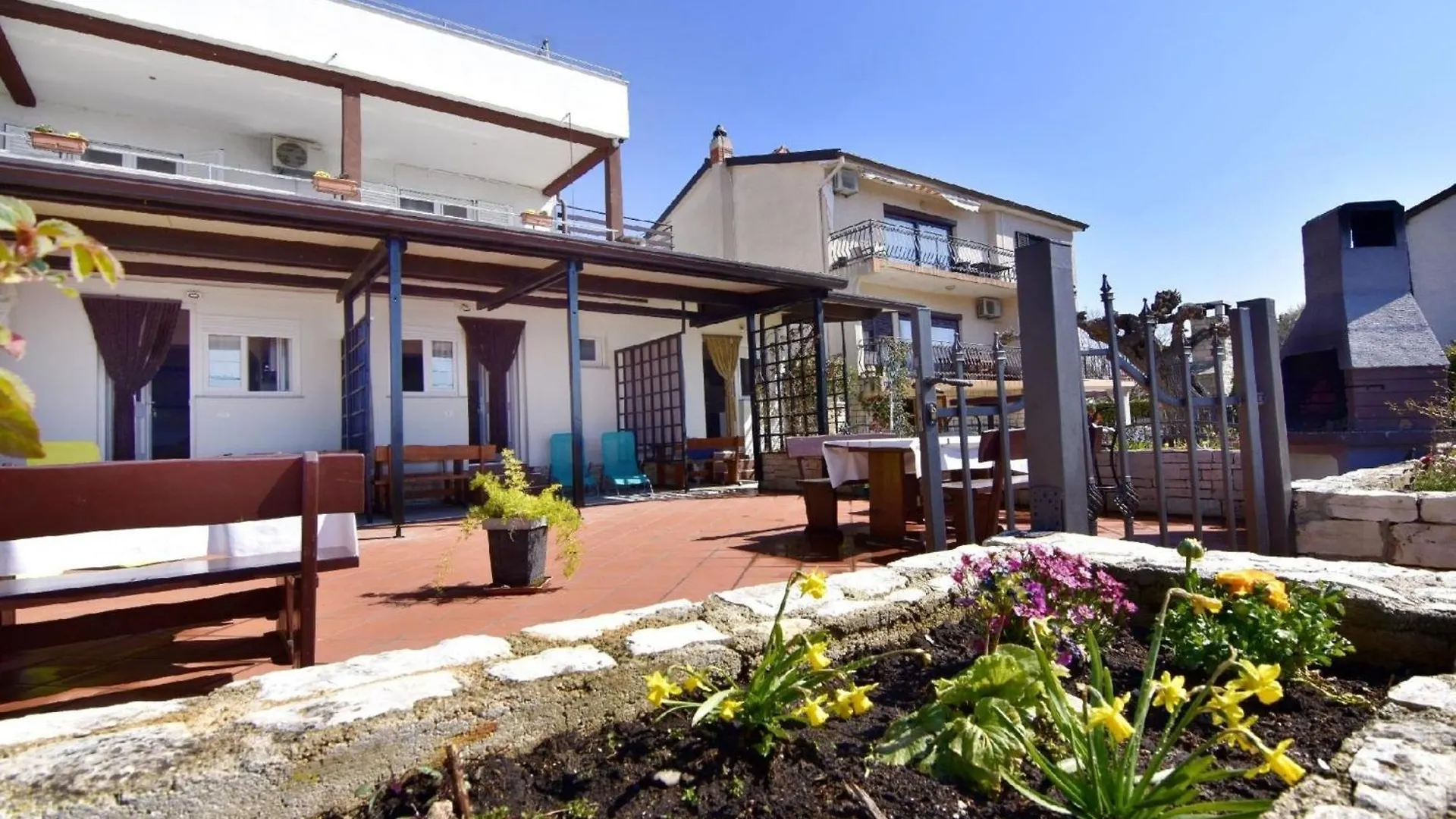 Apartment Mit Zwei Schlafzimmern Und Meerblick In Zambratija